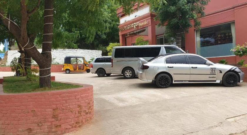 Hotel Law Ka Thit Sar à New Bagan Extérieur photo