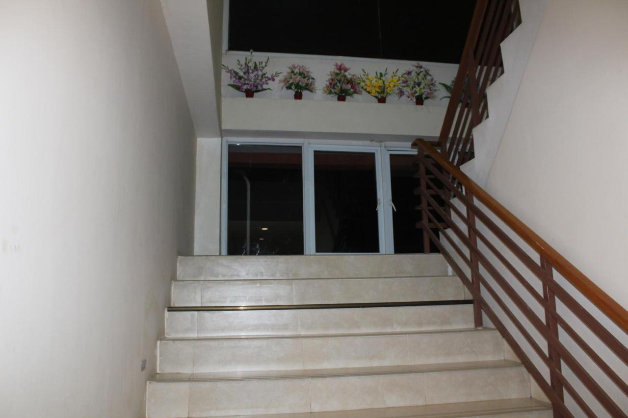 Hotel Law Ka Thit Sar à New Bagan Extérieur photo